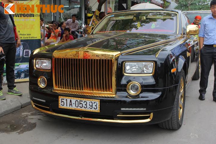 Xe sang Rolls-Royce va Hummer tien ty &quot;dat vang&quot; tai Ha Noi-Hinh-3